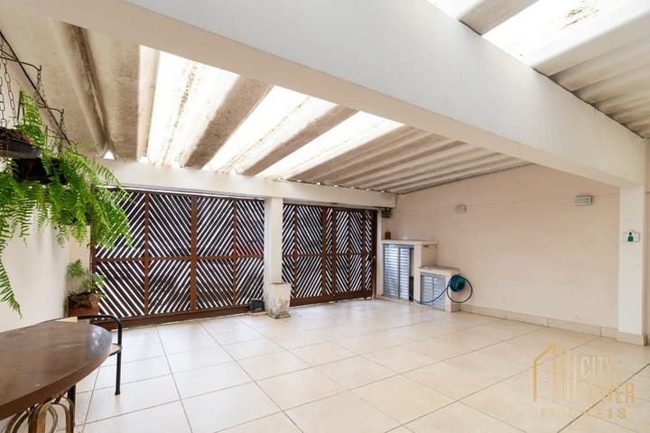 Casa à venda com 4 quartos, 200m² - Foto 20