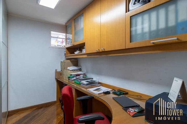 Apartamento à venda com 3 quartos, 202m² - Foto 3