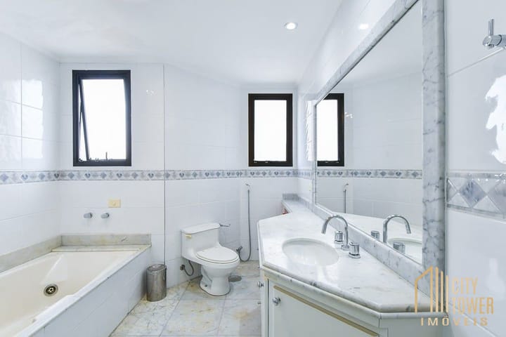 Apartamento à venda com 4 quartos, 200m² - Foto 9