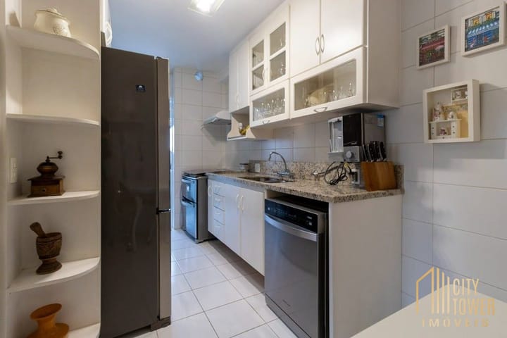 Apartamento à venda com 3 quartos, 116m² - Foto 8