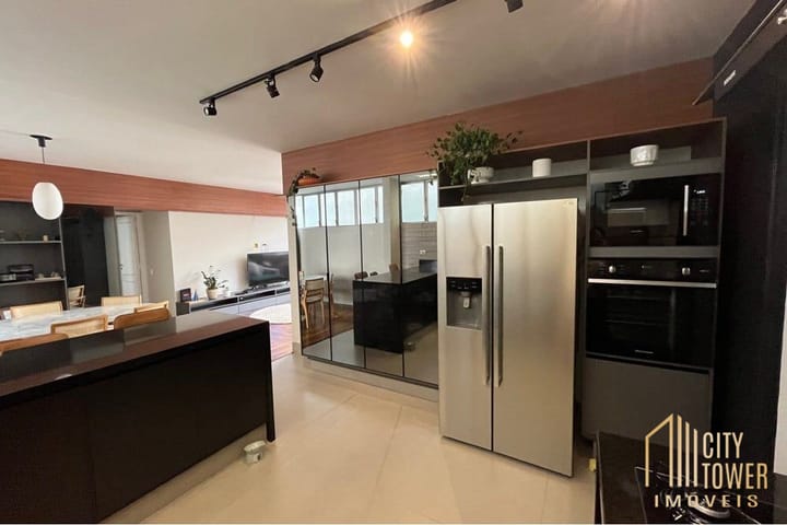 Apartamento à venda com 3 quartos, 170m² - Foto 15