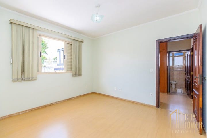 Casa à venda com 4 quartos, 332m² - Foto 22