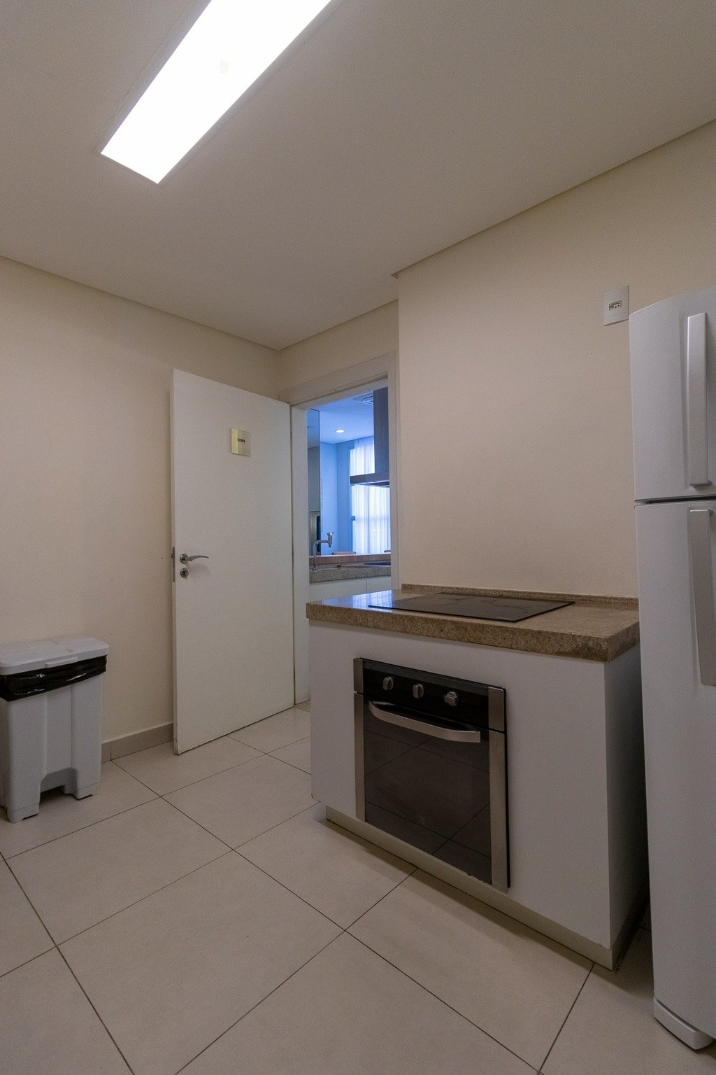 Apartamento à venda com 2 quartos, 127m² - Foto 12