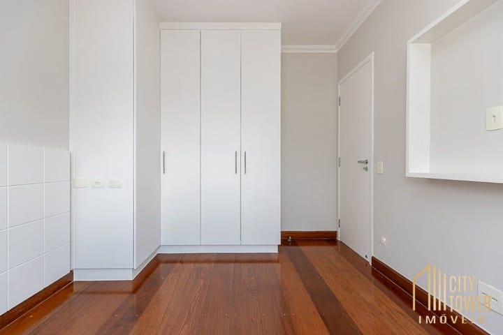 Apartamento à venda com 4 quartos, 186m² - Foto 17