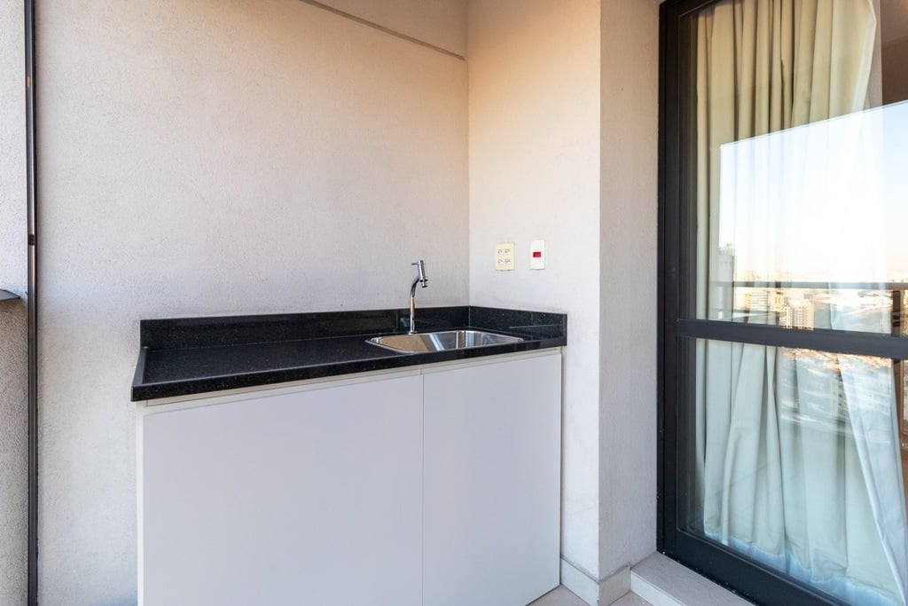 Apartamento à venda com 1 quarto, 42m² - Foto 19