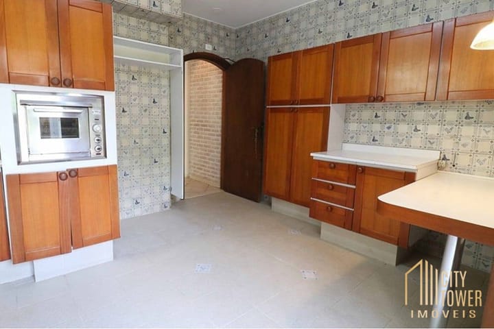 Casa à venda com 3 quartos, 216m² - Foto 14