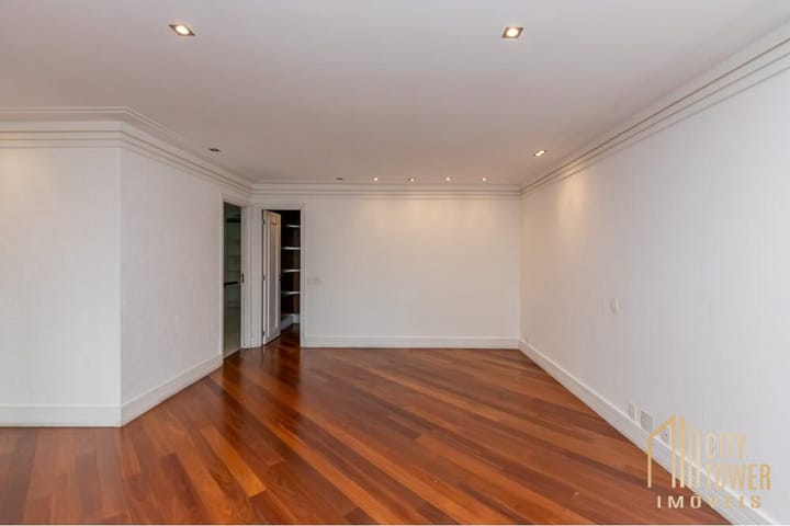 Apartamento à venda com 3 quartos, 218m² - Foto 22