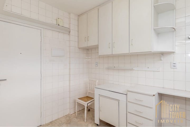 Apartamento à venda com 2 quartos, 70m² - Foto 14