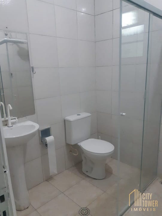 Casa à venda com 3 quartos, 90m² - Foto 2