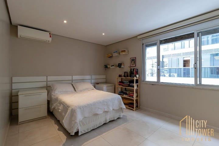 Apartamento à venda com 3 quartos, 224m² - Foto 37