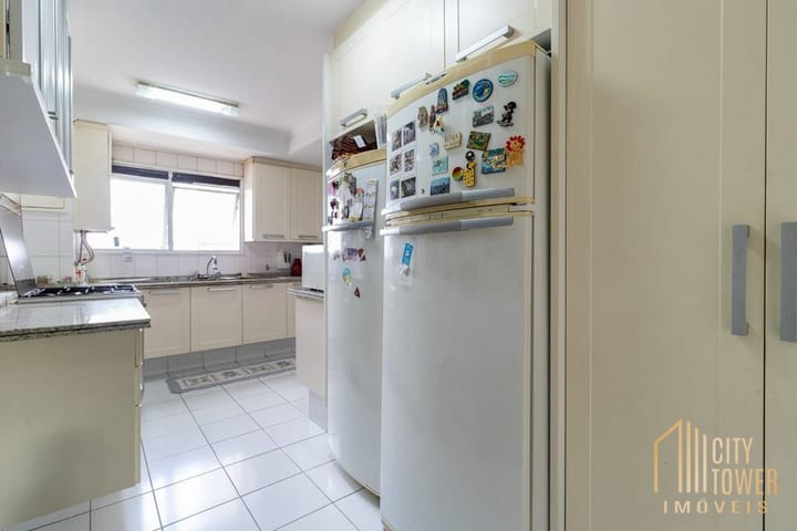 Apartamento à venda com 3 quartos, 202m² - Foto 40