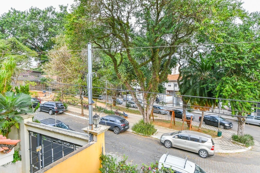 Casa à venda com 4 quartos, 290m² - Foto 9