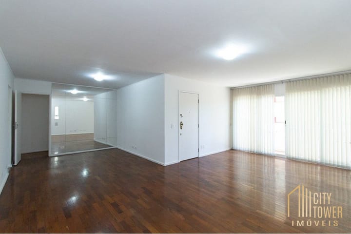 Apartamento à venda com 3 quartos, 163m² - Foto 1