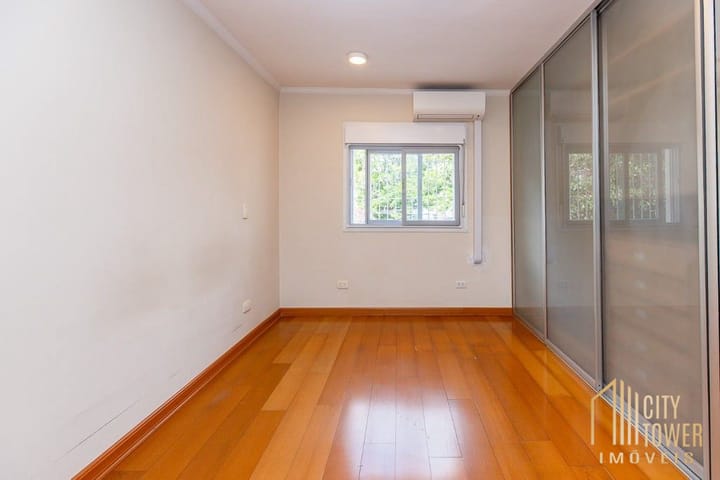 Casa à venda com 2 quartos, 136m² - Foto 9