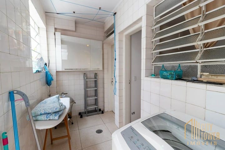 Casa à venda com 4 quartos, 200m² - Foto 29