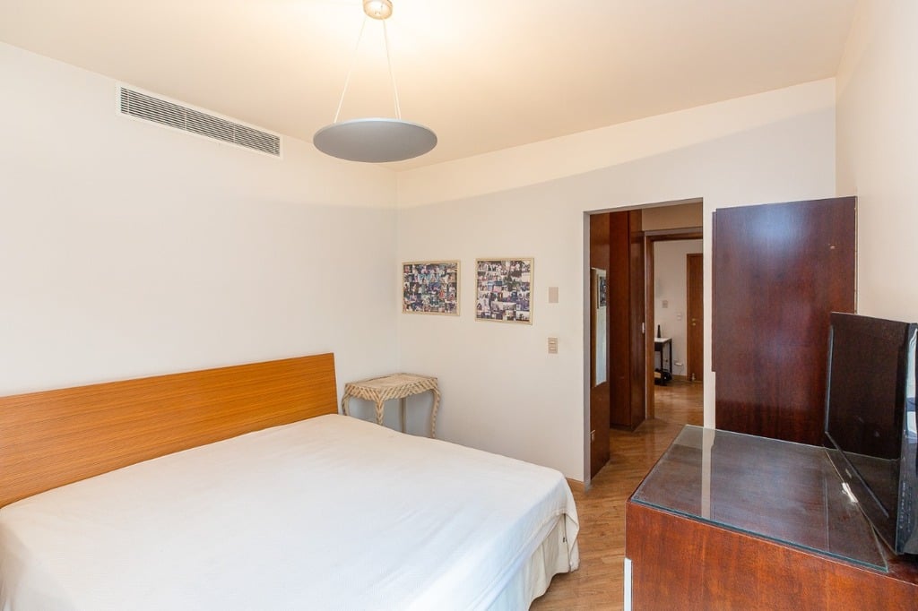 Apartamento à venda com 3 quartos, 219m² - Foto 13