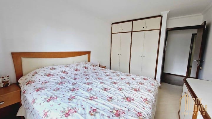 Apartamento à venda com 3 quartos, 190m² - Foto 6