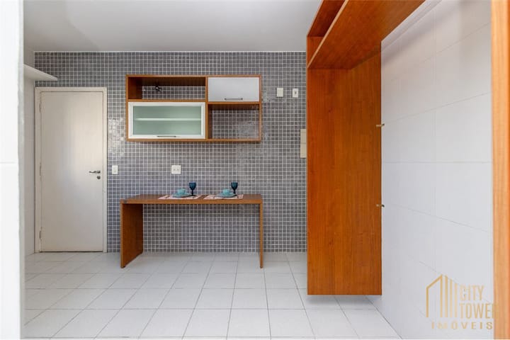 Apartamento à venda com 3 quartos, 115m² - Foto 18