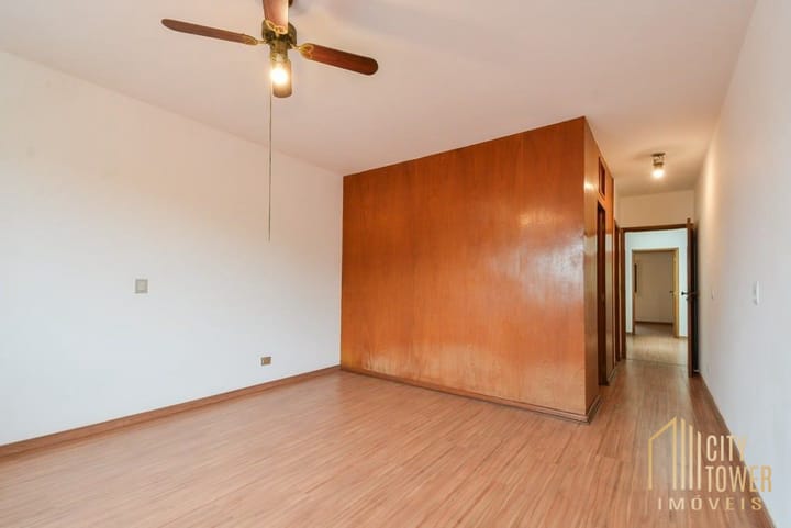 Casa à venda com 4 quartos, 331m² - Foto 23