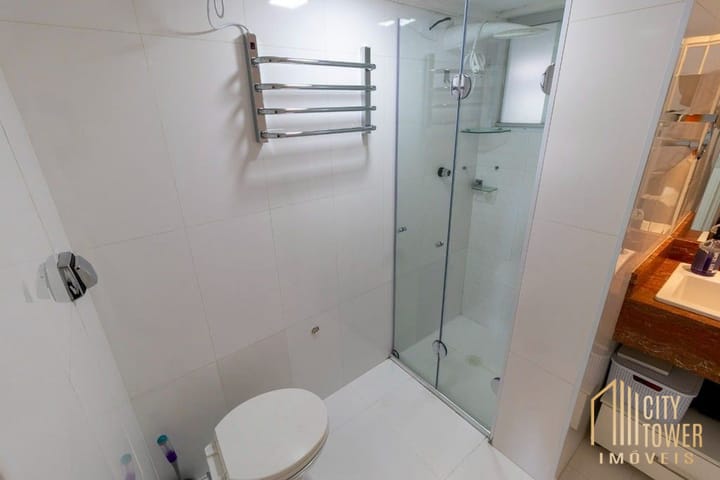 Apartamento à venda com 2 quartos, 67m² - Foto 8