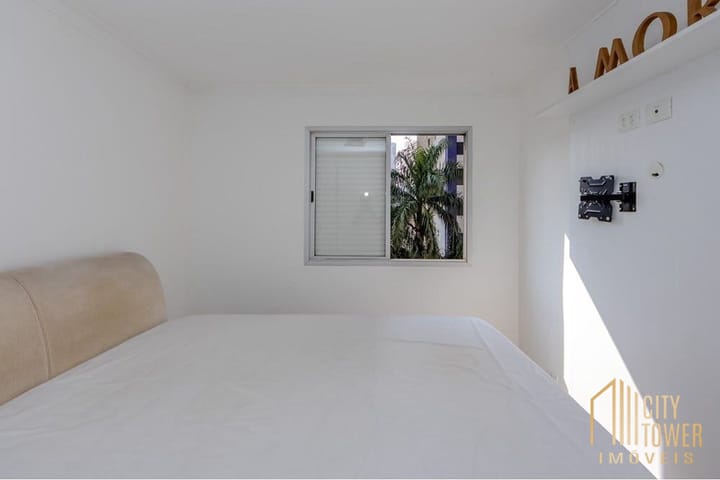 Apartamento à venda com 2 quartos, 79m² - Foto 1