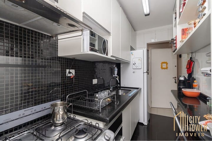 Apartamento à venda com 2 quartos, 55m² - Foto 10