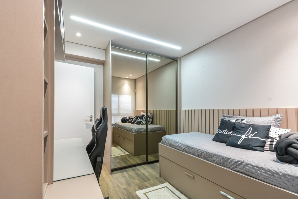 Apartamento à venda com 3 quartos, 131m² - Foto 13