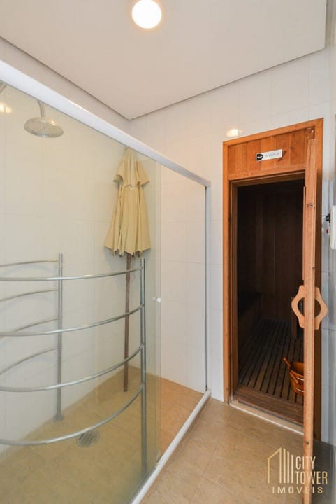 Apartamento à venda com 4 quartos, 245m² - Foto 27