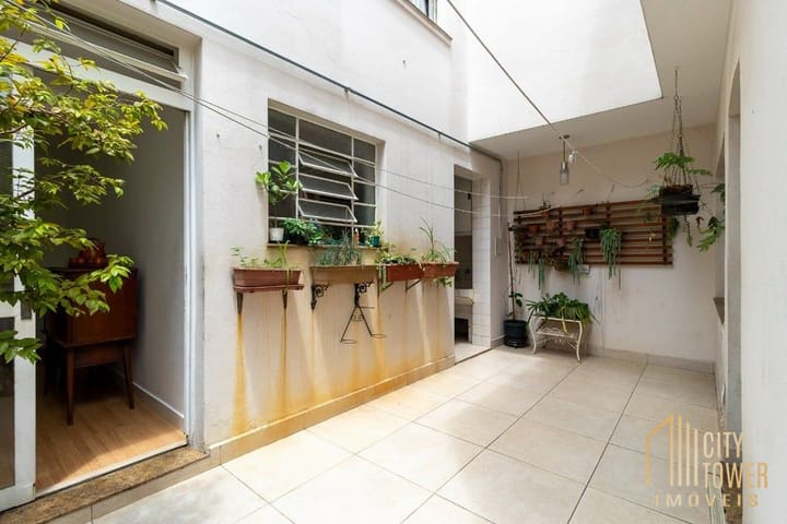 Casa à venda com 4 quartos, 200m² - Foto 37