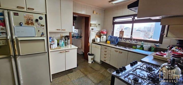 Apartamento à venda com 4 quartos, 248m² - Foto 31