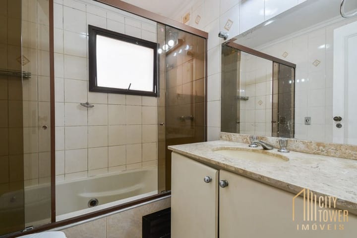 Apartamento à venda com 3 quartos, 209m² - Foto 50