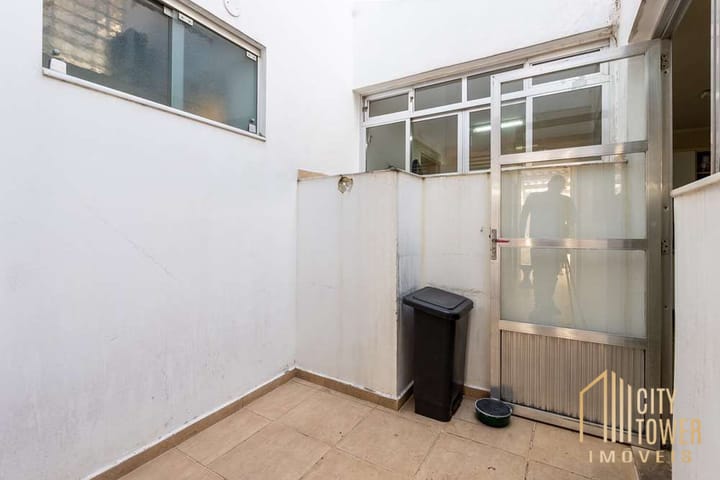 Casa à venda com 4 quartos, 270m² - Foto 13