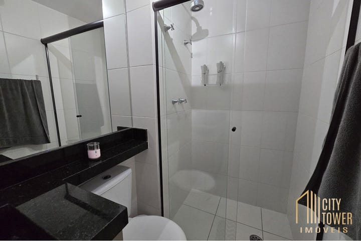 Apartamento à venda com 2 quartos, 69m² - Foto 2