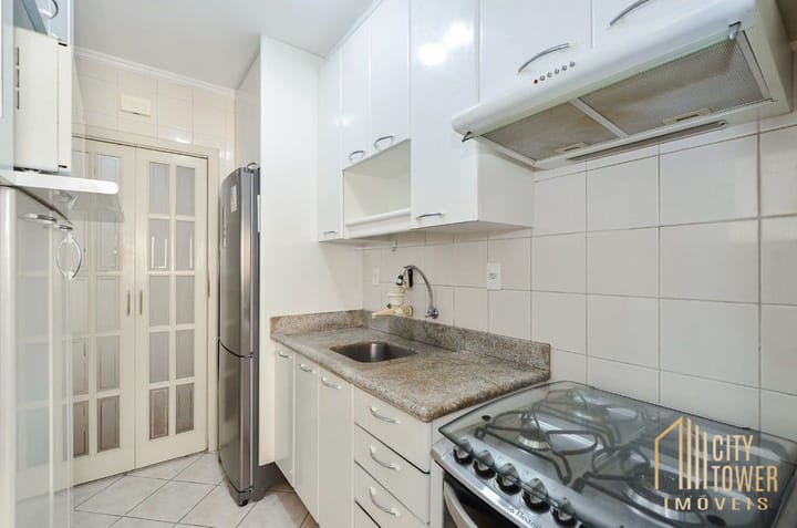 Apartamento à venda com 3 quartos, 70m² - Foto 3