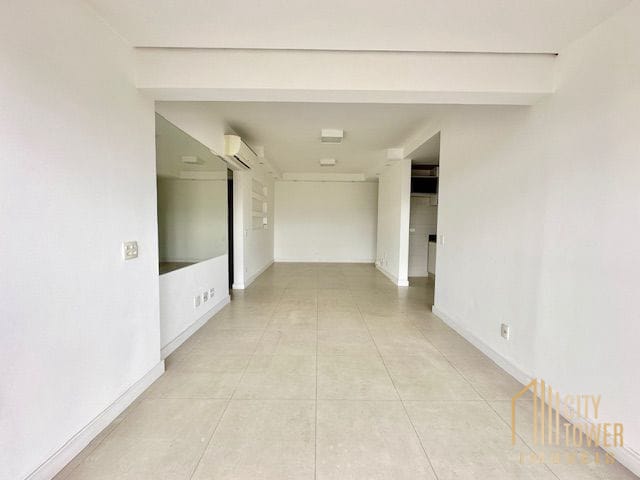 Apartamento à venda com 2 quartos, 74m² - Foto 41