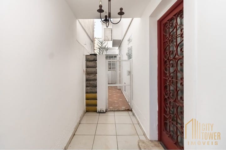 Casa à venda com 2 quartos, 180m² - Foto 8