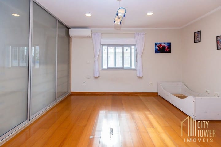 Casa à venda com 2 quartos, 136m² - Foto 14