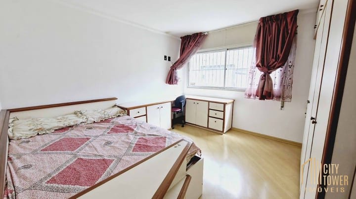 Apartamento à venda com 3 quartos, 190m² - Foto 3