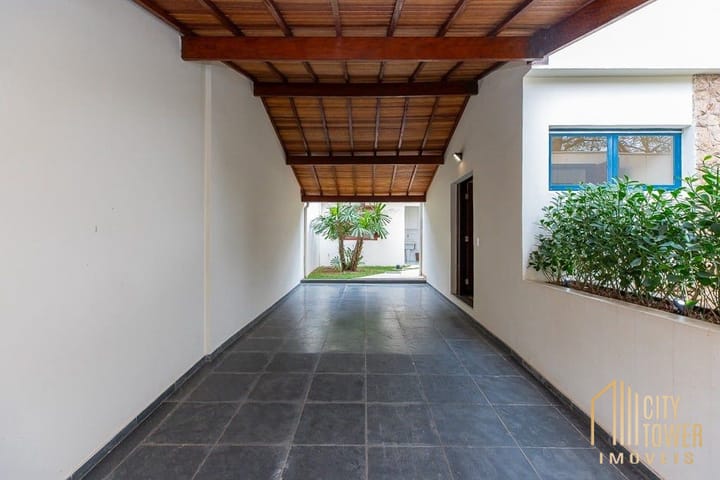 Casa à venda com 3 quartos, 220m² - Foto 7