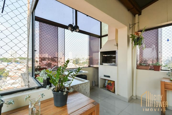 Apartamento à venda com 3 quartos, 209m² - Foto 11