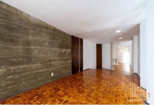 Apartamento à venda com 3 quartos, 200m² - Foto 21