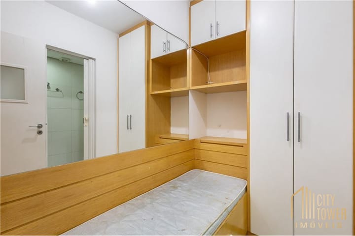 Apartamento à venda com 3 quartos, 198m² - Foto 19