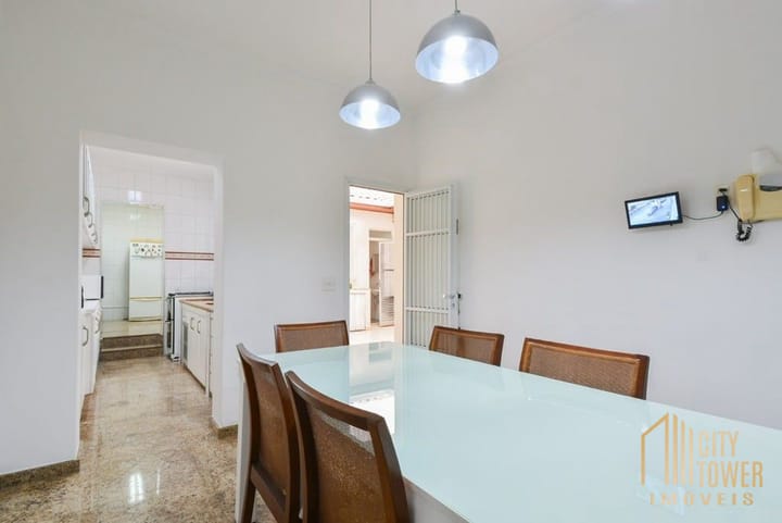 Casa à venda com 3 quartos, 200m² - Foto 14