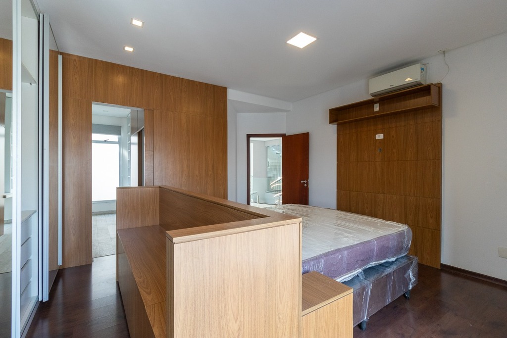 Casa à venda com 4 quartos, 615m² - Foto 18