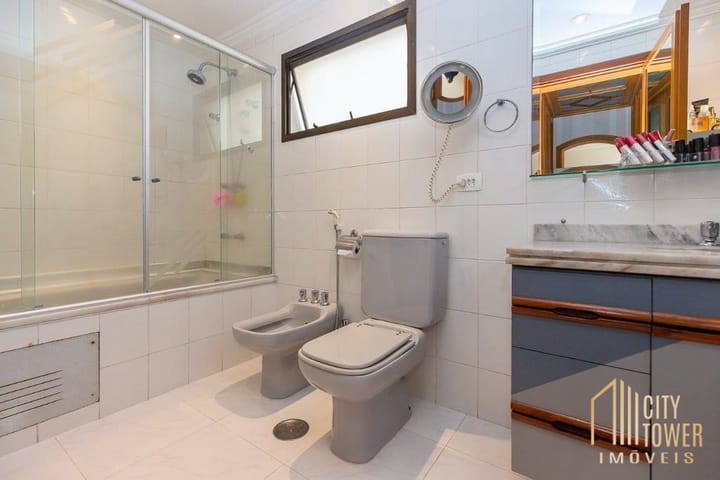 Apartamento à venda com 4 quartos, 200m² - Foto 12