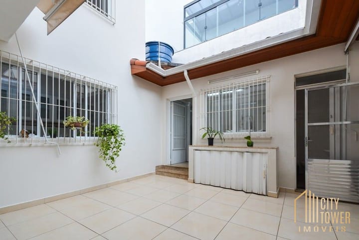 Casa à venda com 3 quartos, 200m² - Foto 17