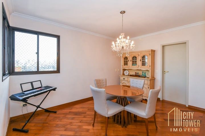 Apartamento à venda com 4 quartos, 200m² - Foto 15