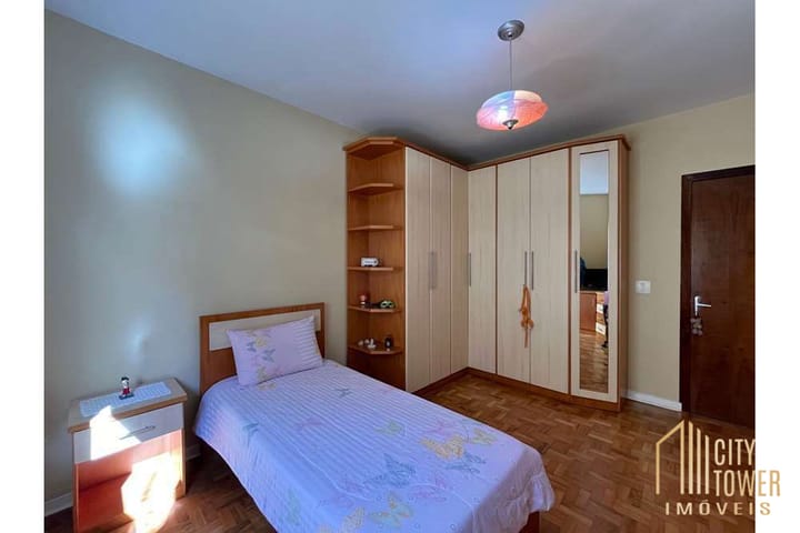 Casa à venda com 3 quartos, 269m² - Foto 15