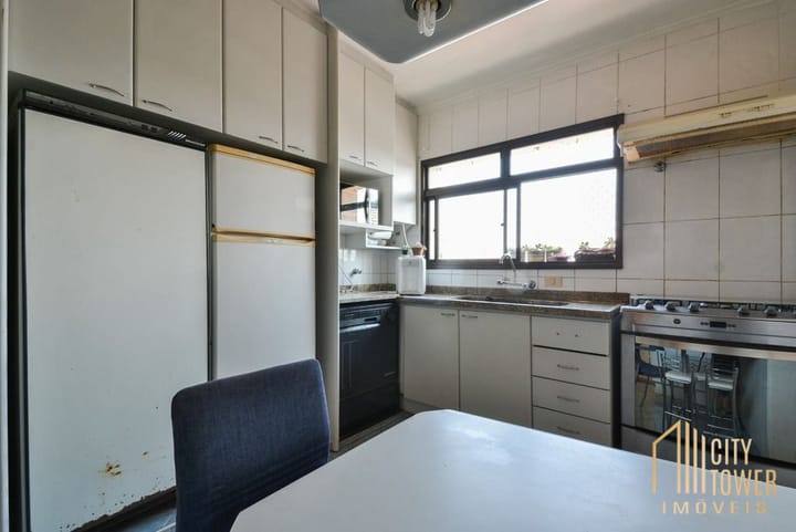 Apartamento à venda com 3 quartos, 209m² - Foto 54