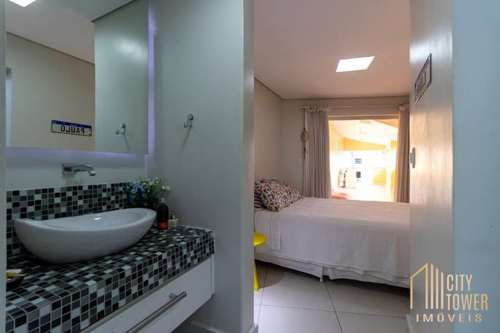 Casa à venda com 3 quartos, 220m² - Foto 5